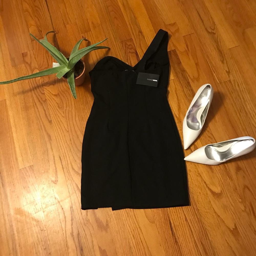 Fashion Nova dress